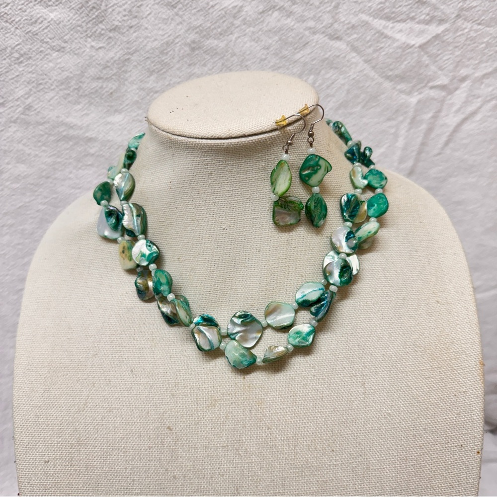 Abalone Died Shells Olive Green Necklace & Earrings, New Never Worn